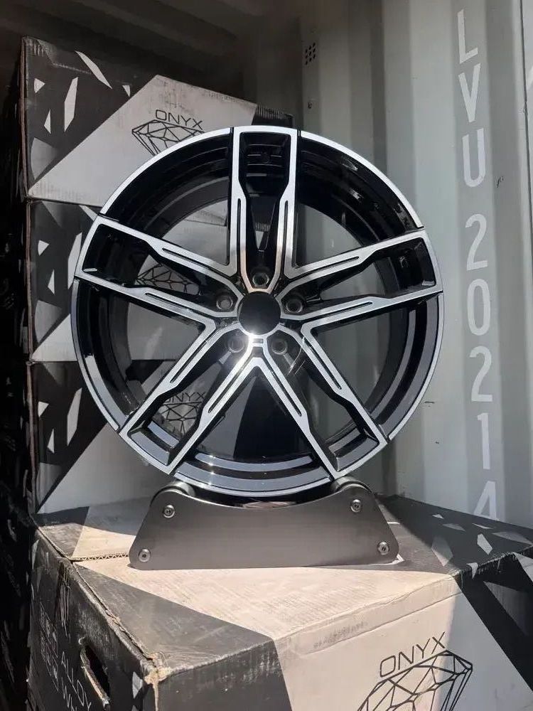 20” 5X120 Staggered Alloy Wheels 
